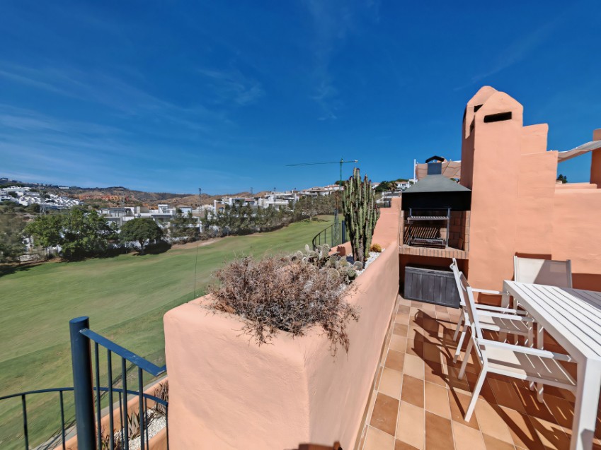 Adosado en primera línea de golf en venta en Royal Cabopino, Marbella